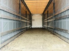 Schmitz Cargobull Curtainsider Mega Getränke 