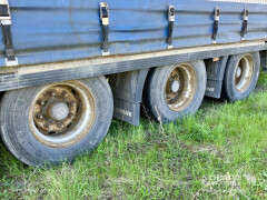 Krone Curtainsider Mega 