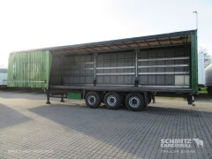 Schmitz Cargobull Curtainsider Standard Getränke 