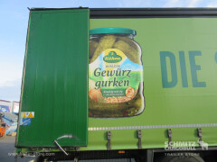 Schmitz Cargobull Curtainsider Standard Getränke 