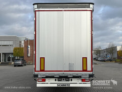 Schmitz Cargobull Curtainsider Mega Getränke 