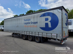 Schmitz Cargobull Curtainsider Mega Getränke 