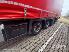 Schmitz Cargobull Curtainsider Mega 
