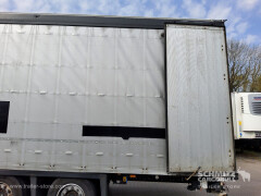 Schmitz Cargobull Curtainsider Mega Getränke 