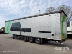 Schmitz Cargobull Curtainsider Mega Getränke 