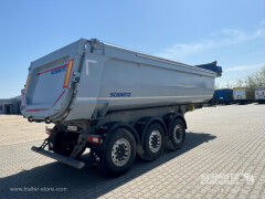 Schmitz Cargobull Tipper Steel half pipe body 25m³ 