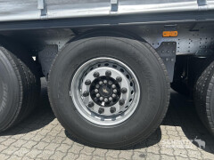 Schmitz Cargobull Curtainsider Standard Getränke 