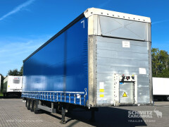 Schmitz Cargobull Curtainsider Mega Getränke 