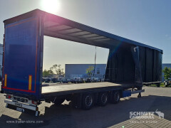 Schmitz Cargobull Curtainsider Mega Getränke 